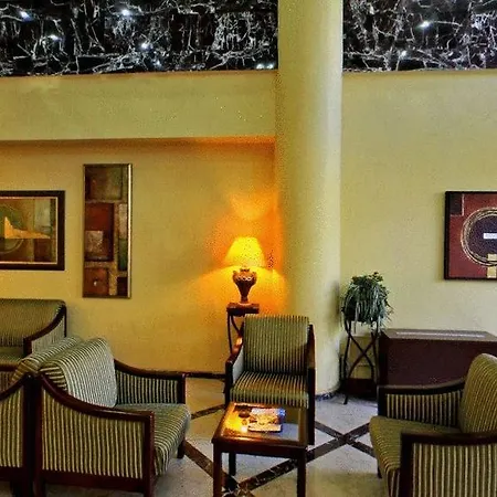 Almer Hotel 3*