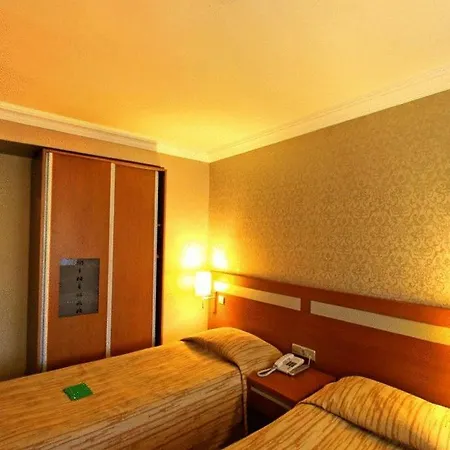 Hotel Almer 3*